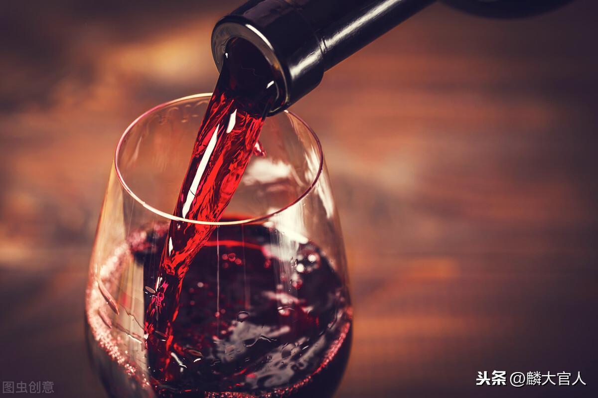 干红怎么品(红酒知识品酒:如何简单的判断葡萄酒的优劣)