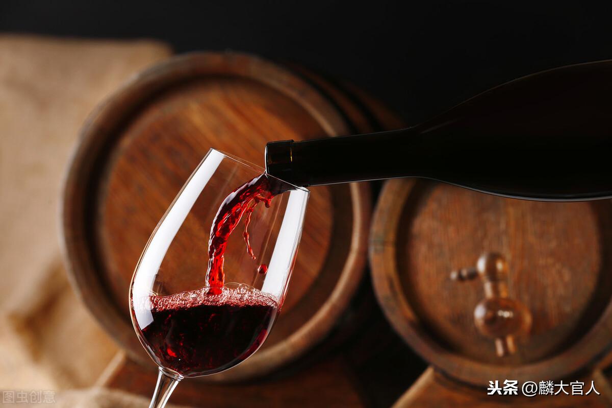 干红怎么品(红酒知识品酒:如何简单的判断葡萄酒的优劣)