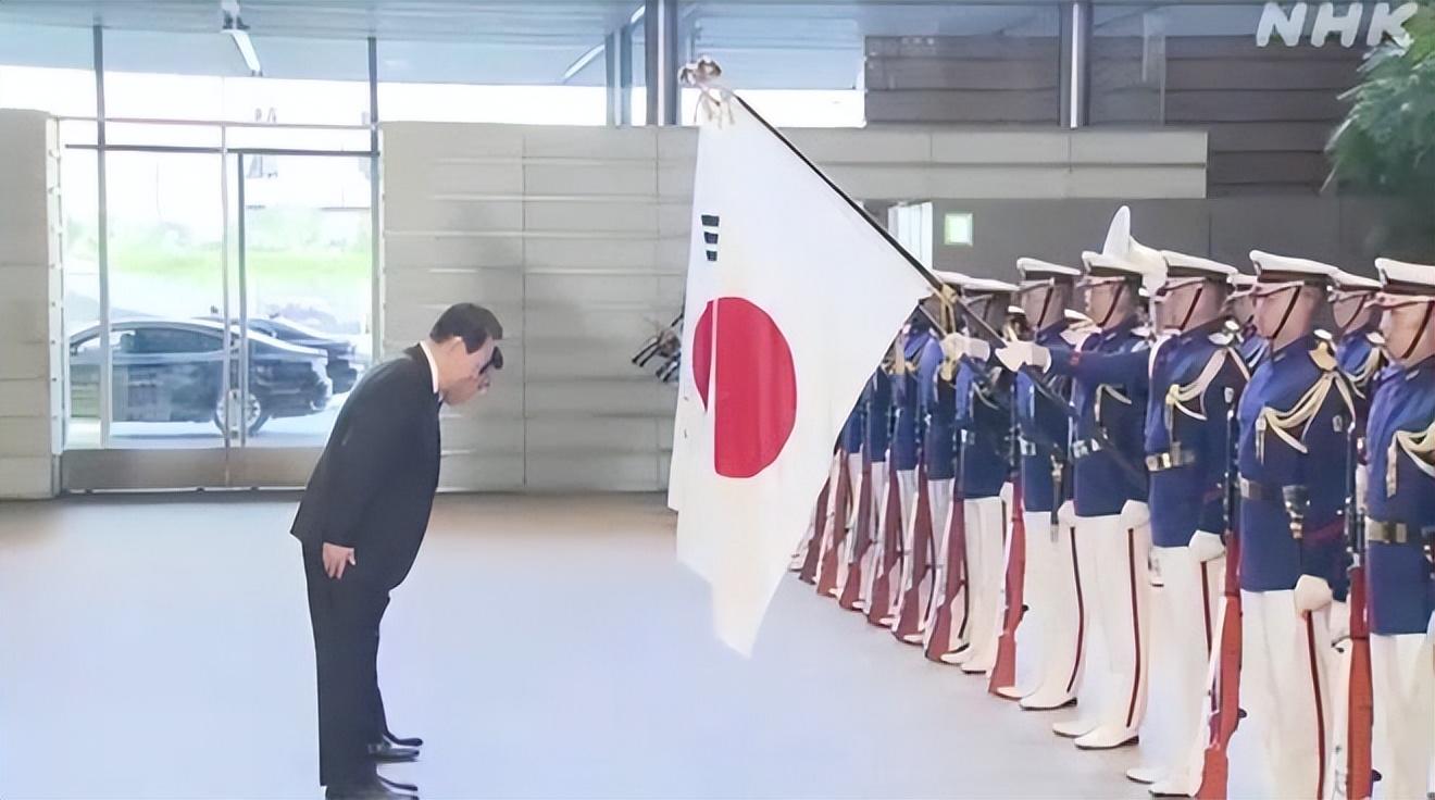 韩总统不接受拿历史问题要日本下跪，竟称战争罪行已成历史