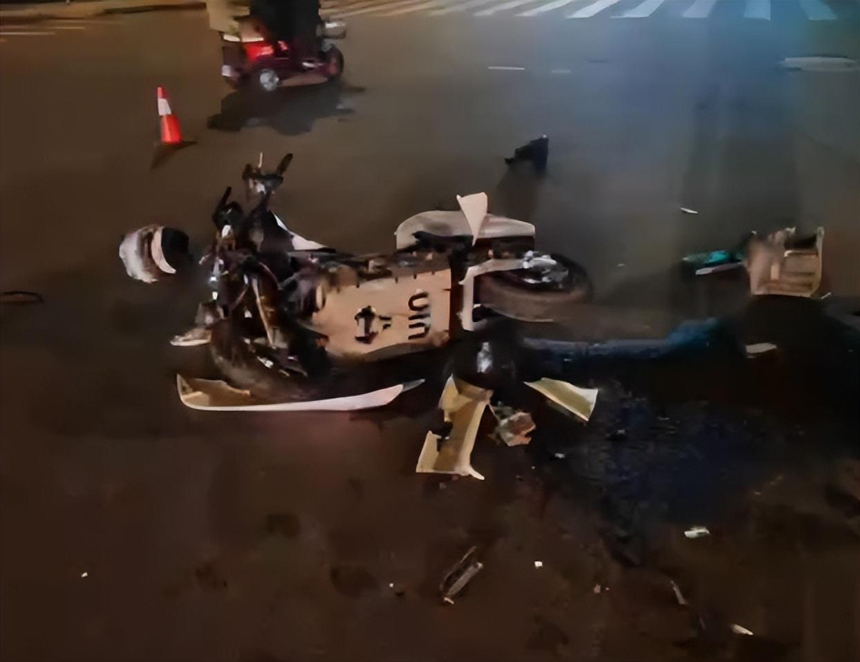 宁夏网红马若松骑摩托车车祸,官方否认马若松飙车身亡传闻
