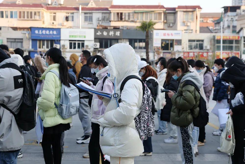 苏科大就凌晨发布待录取通知致歉,要求半小时确认太离谱
