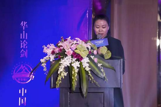 西凤酒盛世珍藏20年 西凤酒盛世珍藏20年和华山论剑20年哪个好
